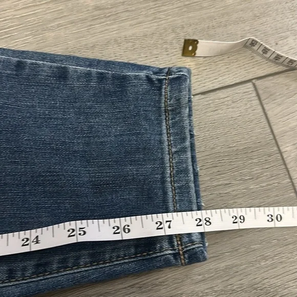 Maurice’s Blue Distressed Women's Jeans size 8 - Picture 5 of 7